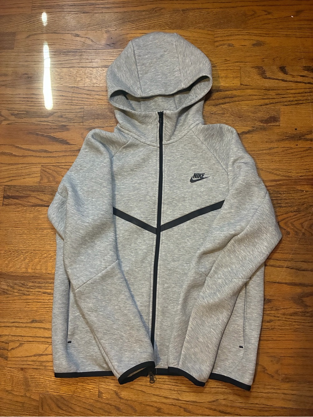 Nike Men's Light Gray Full-Zip Performance Hoodie with Black Accents